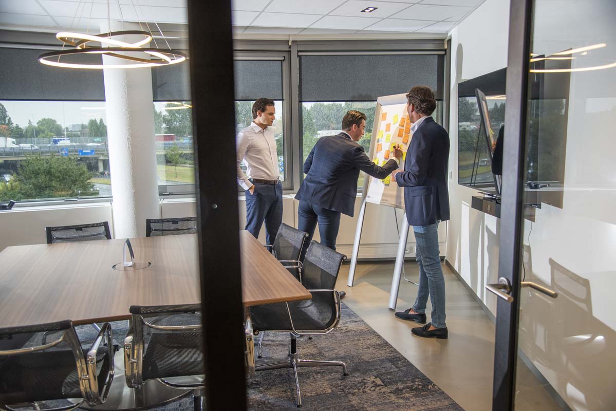 Crossminds heeft de transactie begeleid waarin Orange Cooling een meerderheidsbelang neemt in Smartbox Nederland, Smartbox International en Allro-plast Carrosserieën.